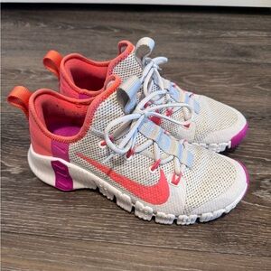 Nike metcon shoes size 9